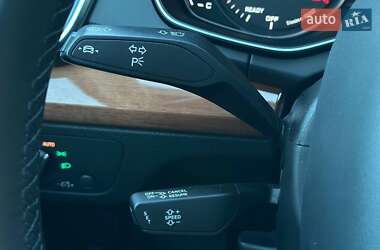 Внедорожник / Кроссовер Audi Q5 2021 в 