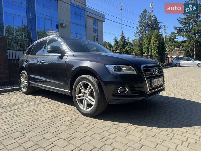 Внедорожник / Кроссовер Audi Q5 2016 в Ровно
