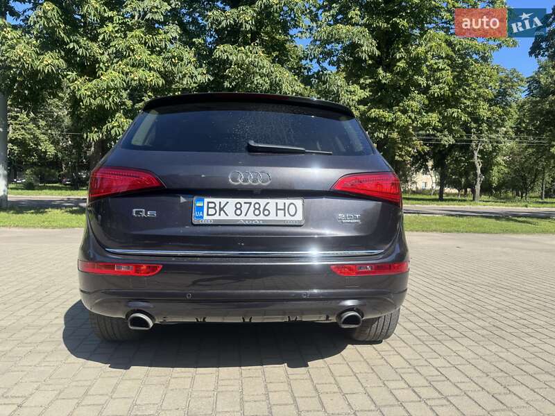 Внедорожник / Кроссовер Audi Q5 2016 в Ровно