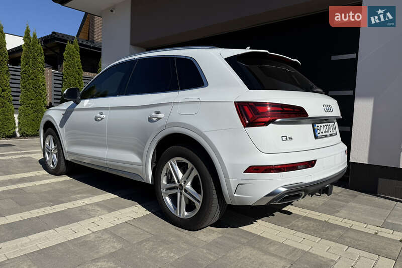 Внедорожник / Кроссовер Audi Q5 2024 в Львове