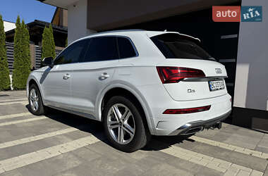 Внедорожник / Кроссовер Audi Q5 2024 в 
