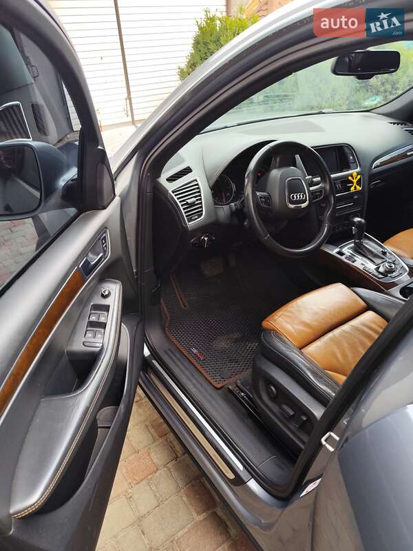 Внедорожник / Кроссовер Audi Q5 2011 в Гадяче