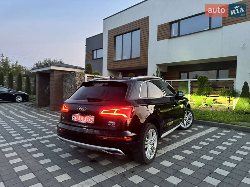 Внедорожник / Кроссовер Audi Q5 2018 в Стрые