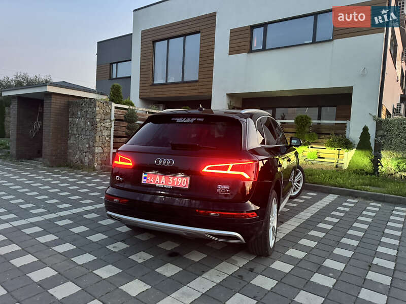 Внедорожник / Кроссовер Audi Q5 2018 в Стрые