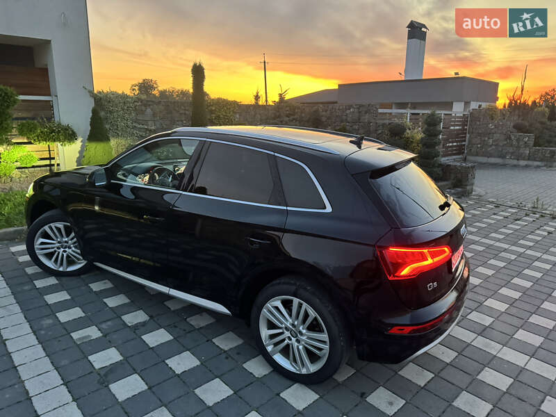 Внедорожник / Кроссовер Audi Q5 2018 в Стрые
