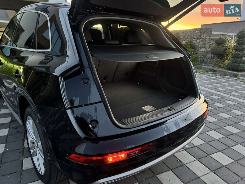 Внедорожник / Кроссовер Audi Q5 2018 в Стрые