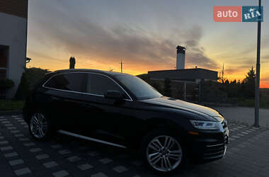 Внедорожник / Кроссовер Audi Q5 2018 в 