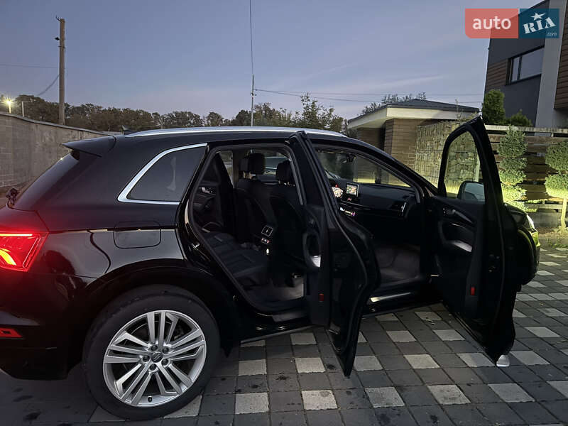 Внедорожник / Кроссовер Audi Q5 2018 в Стрые
