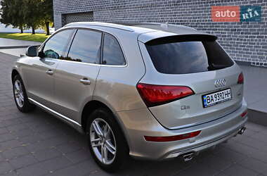 Внедорожник / Кроссовер Audi Q5 2017 в 
