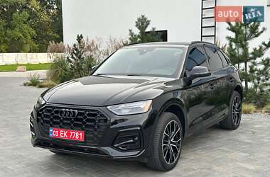 Внедорожник / Кроссовер Audi Q5 2021 в 