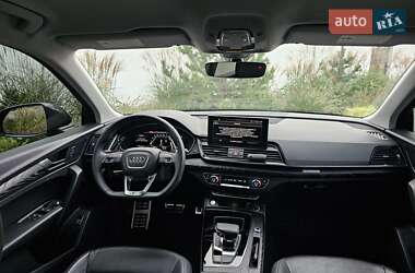 Внедорожник / Кроссовер Audi Q5 2021 в 