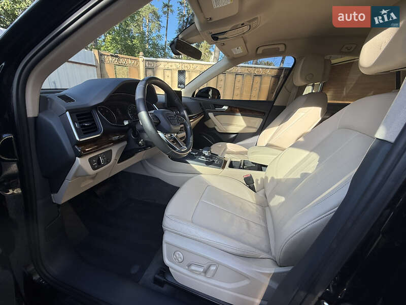 Позашляховик / Кросовер Audi Q5 2018 в Львові
