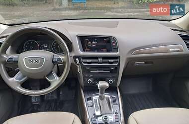 Внедорожник / Кроссовер Audi Q5 2015 в 