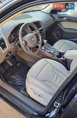 Внедорожник / Кроссовер Audi Q5 2015 в 