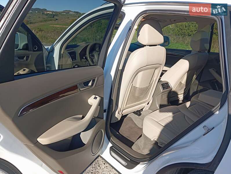 Позашляховик / Кросовер Audi Q5 2012 в Тернополі