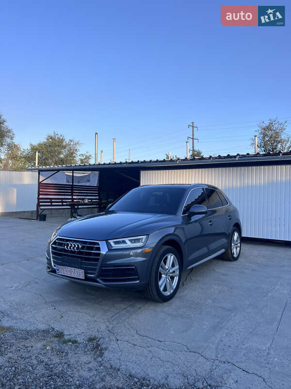 Внедорожник / Кроссовер Audi Q5 2018 в Запорожье