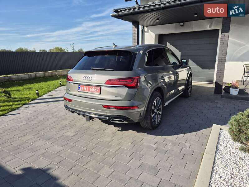 Внедорожник / Кроссовер Audi Q5 2022 в Дрогобыче