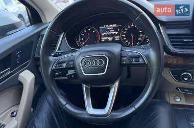 Внедорожник / Кроссовер Audi Q5 2018 в 