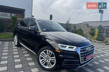 Внедорожник / Кроссовер Audi Q5 2018 в 