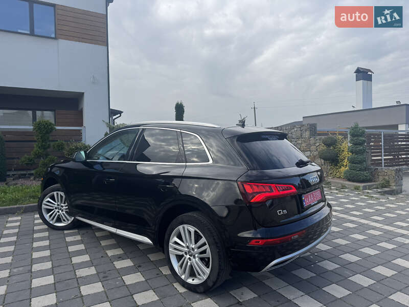 Внедорожник / Кроссовер Audi Q5 2018 в Стрые