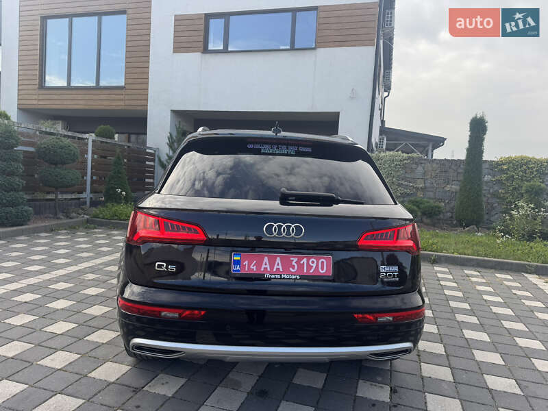 Внедорожник / Кроссовер Audi Q5 2018 в Стрые
