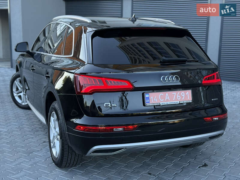 Внедорожник / Кроссовер Audi Q5 2019 в Хмельницком
