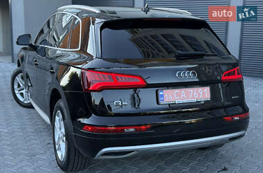 Внедорожник / Кроссовер Audi Q5 2019 в 