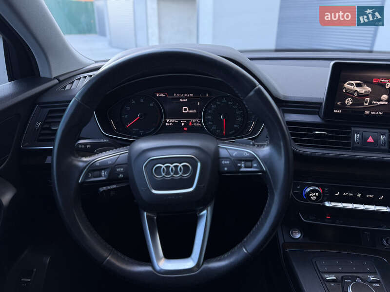 Внедорожник / Кроссовер Audi Q5 2019 в Хмельницком