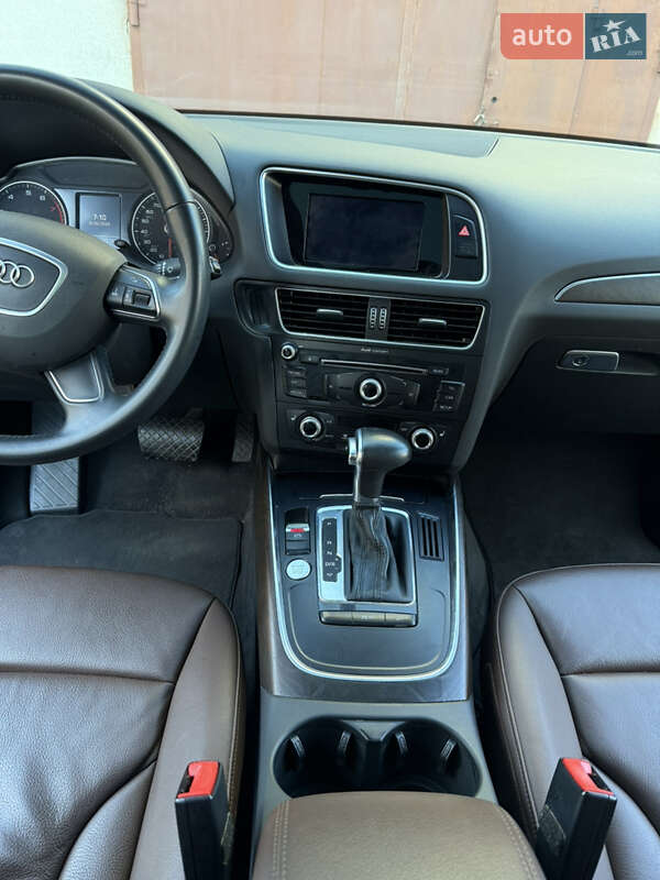 Внедорожник / Кроссовер Audi Q5 2016 в Тернополе