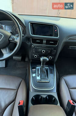 Внедорожник / Кроссовер Audi Q5 2016 в 