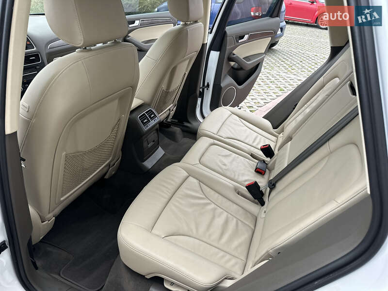 Внедорожник / Кроссовер Audi Q5 2015 в Ровно