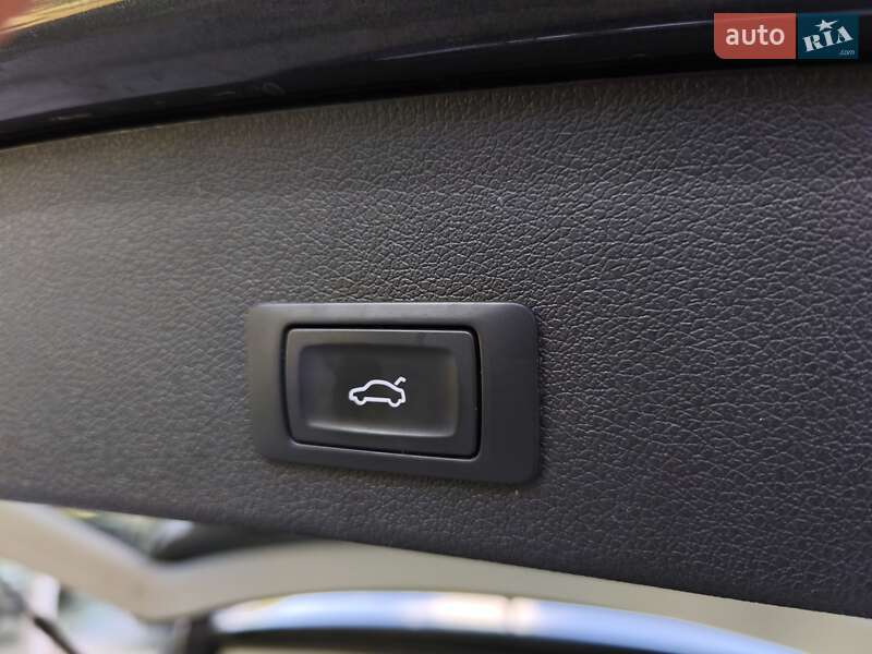 Позашляховик / Кросовер Audi Q5 2014 в Дніпрі