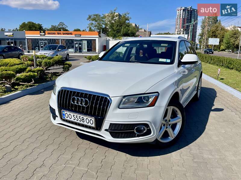 Позашляховик / Кросовер Audi Q5 2016 в 