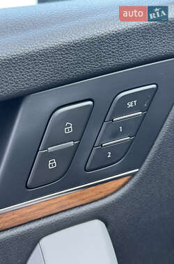 Внедорожник / Кроссовер Audi Q5 2021 в 