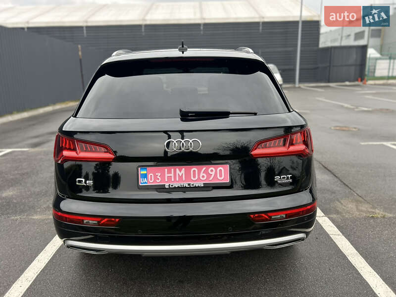 Позашляховик / Кросовер Audi Q5 2017 в Києві
