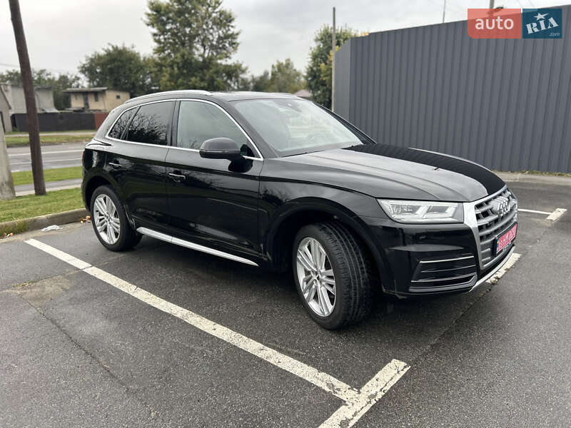 Позашляховик / Кросовер Audi Q5 2017 в Києві