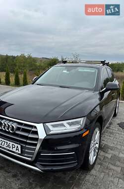 Позашляховик / Кросовер Audi Q5 2019 в  фото 6 Позашляховик / Кросовер Audi Q5 2019 в
