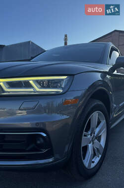 Внедорожник / Кроссовер Audi Q5 2019 в 
