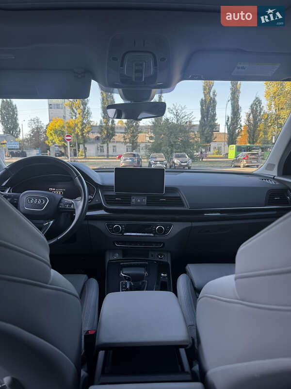 Внедорожник / Кроссовер Audi Q5 2019 в Киеве фото 20 Внедорожник / Кроссовер Audi Q5 2019 в Киеве