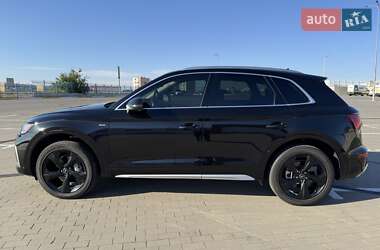 Внедорожник / Кроссовер Audi Q5 2022 в 