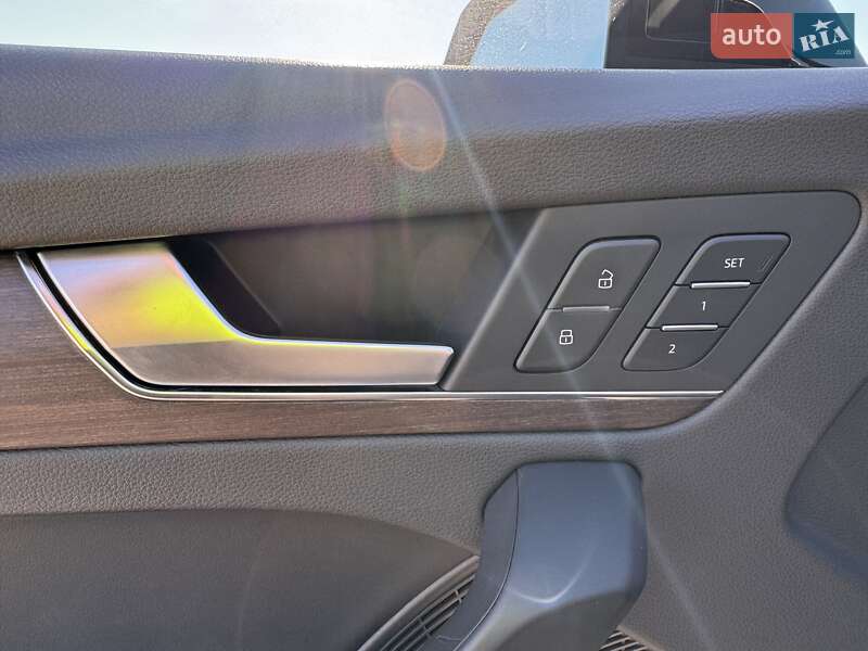 Внедорожник / Кроссовер Audi Q5 2022 в Одессе