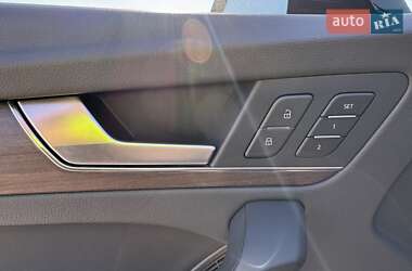 Внедорожник / Кроссовер Audi Q5 2022 в 