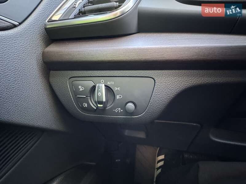 Внедорожник / Кроссовер Audi Q5 2022 в Одессе