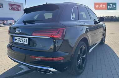 Внедорожник / Кроссовер Audi Q5 2022 в 