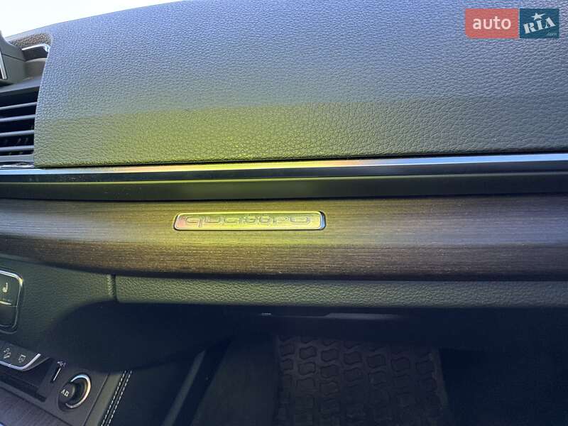 Внедорожник / Кроссовер Audi Q5 2022 в Одессе