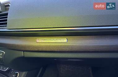 Внедорожник / Кроссовер Audi Q5 2022 в 