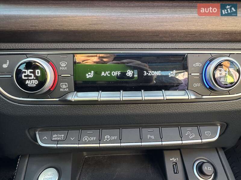 Внедорожник / Кроссовер Audi Q5 2022 в Одессе