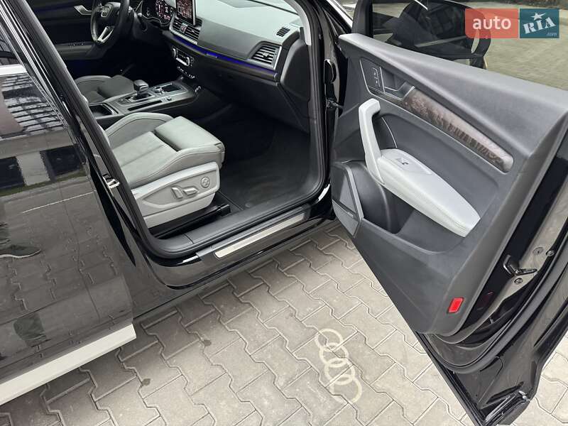 Внедорожник / Кроссовер Audi Q5 2018 в Киеве