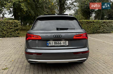Внедорожник / Кроссовер Audi Q5 2018 в 