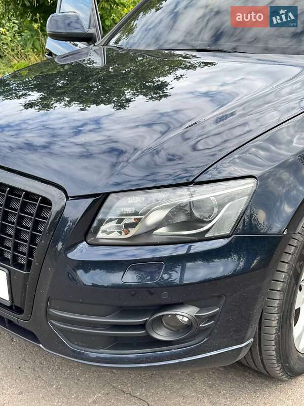 Внедорожник / Кроссовер Audi Q5 2009 в Киеве